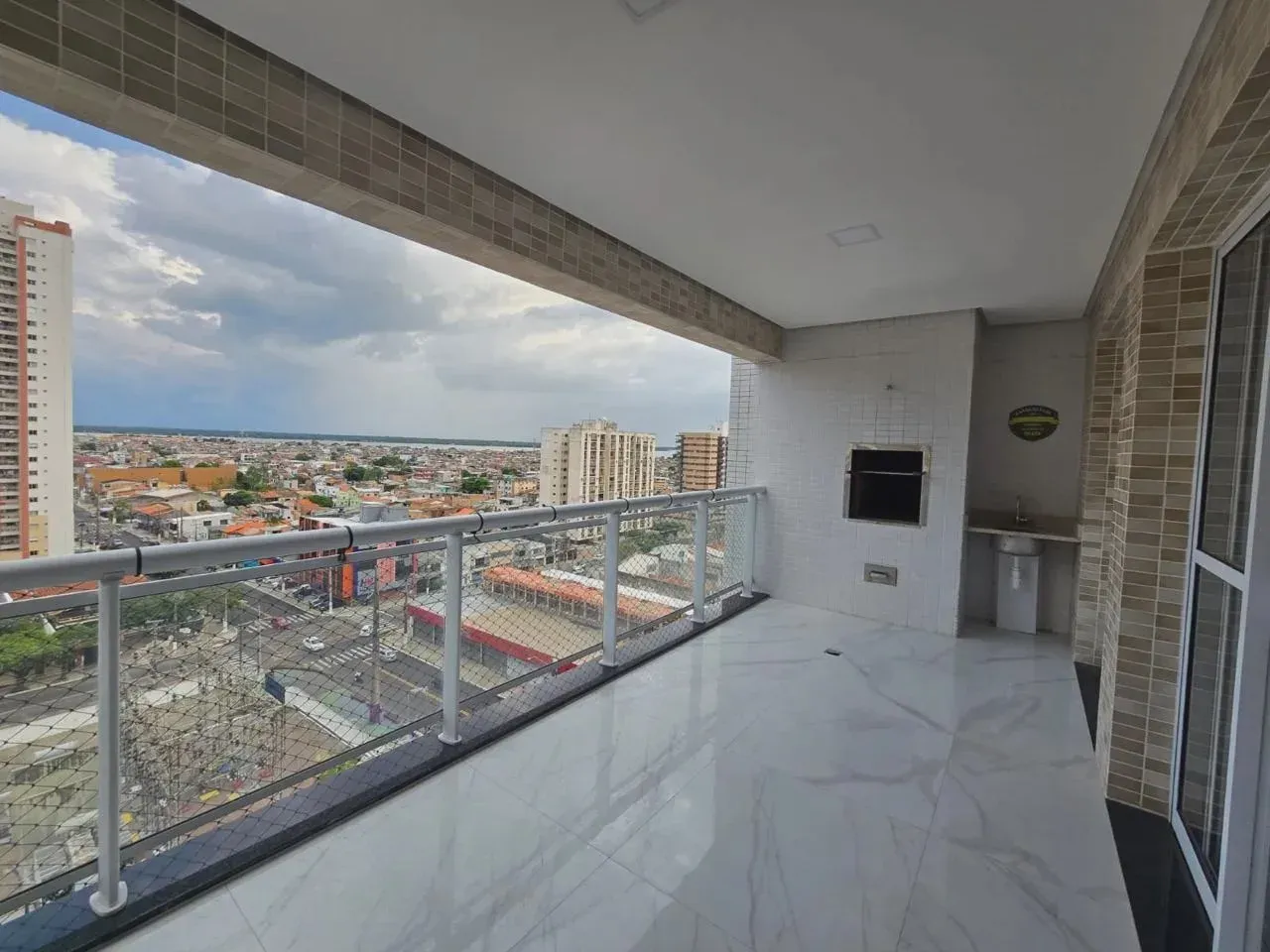 *Torres Liberto: Apartamento 130m² 3 Suítes 2 Vg (Venda ou Locação)