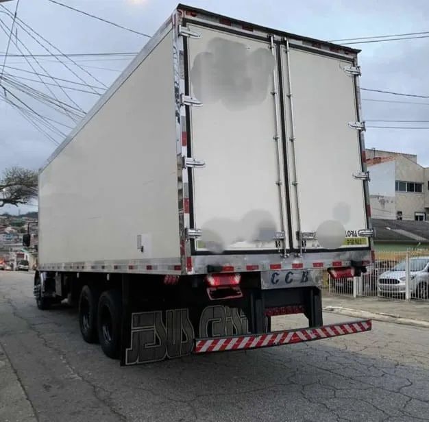 Volvo VM 260 2012 Baú Refrigerado - Foto 5