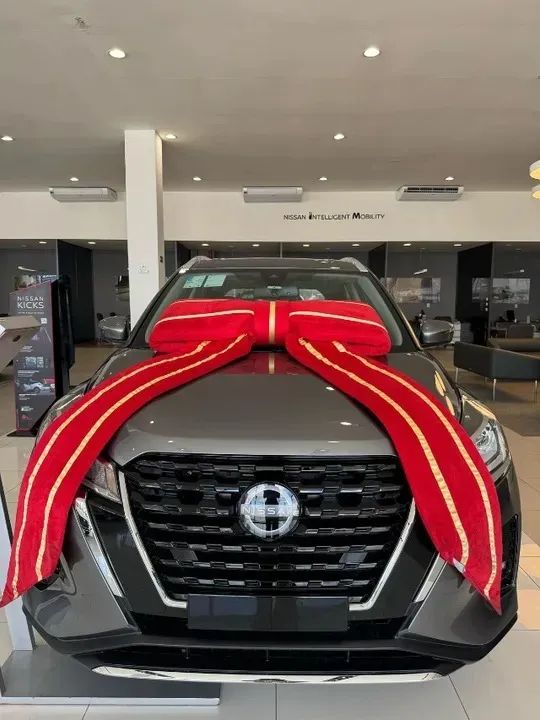 NISSAN KICKS PLAY SENSE 25/25 + BÔNUS DA TROCA 