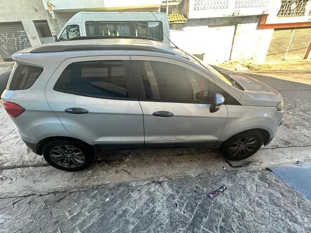 Ford EcoSport Freestyle 1.6 16V (Flex) Ano - 2024 - Foto 3