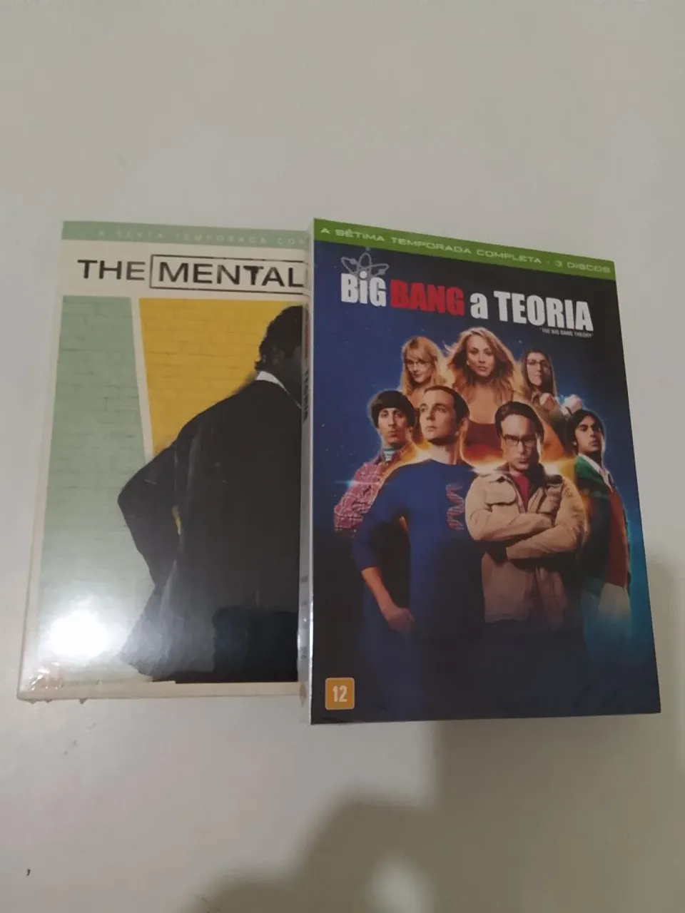 DVDs: The Mentalist (6ª Temporada) e Big Bang a Teoria (7ª Temporada)