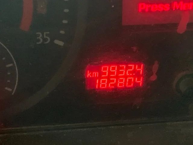 VENDE SE CAMINHÃO VW 8160 UNICO DONO - 183000 KM - Foto 4