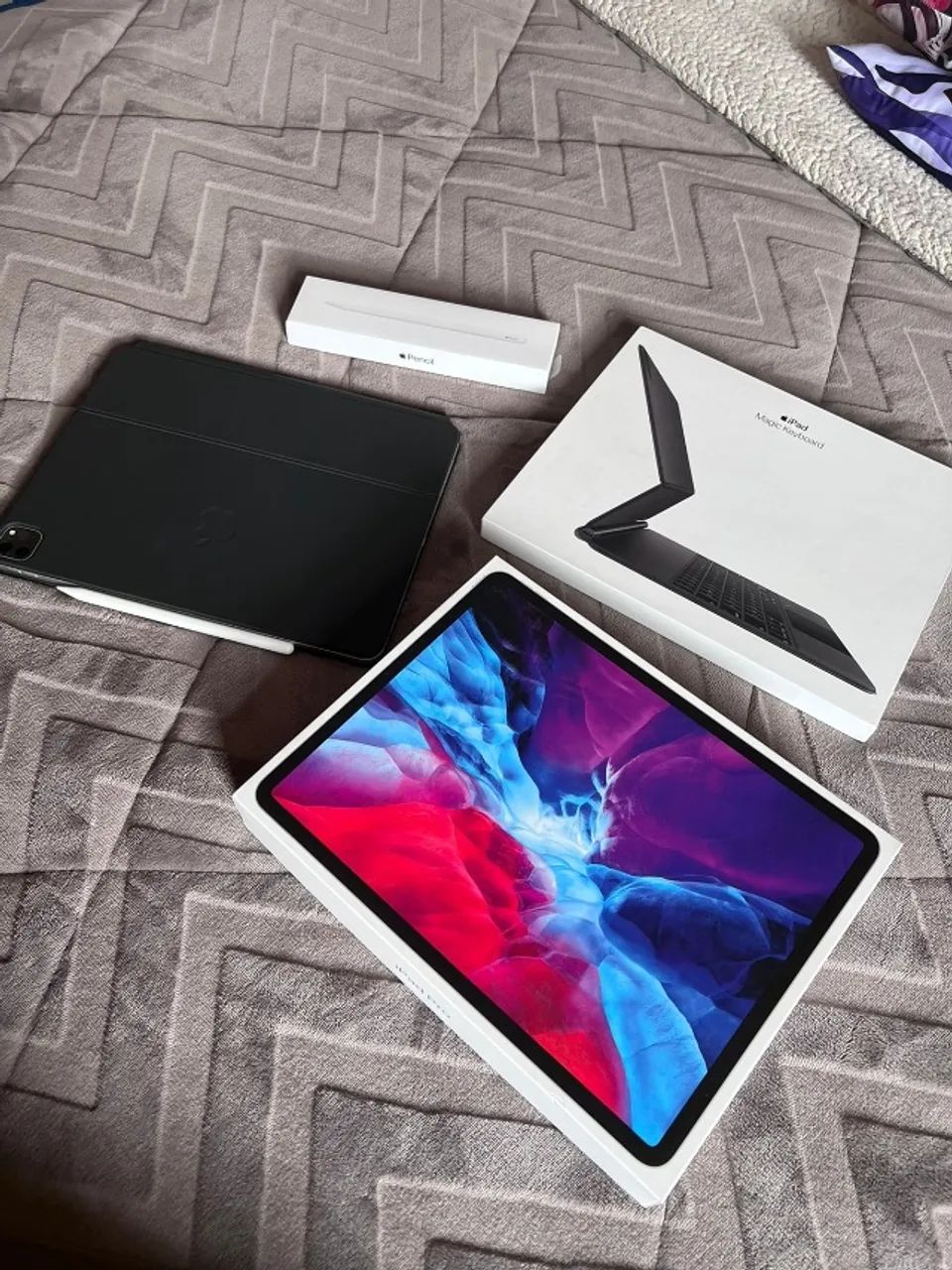 iPad Pro 4a geração 12.9' 256gb Wi-Fi + Apple Pencil 2a geração