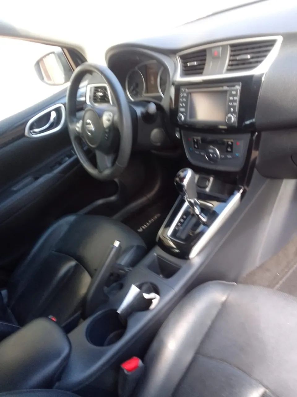 Nissan sentra 2.0  SL CVT 2017 - Foto 4