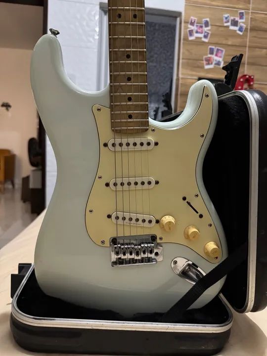Guitarra Elétrica Squier Stratocaster - Foto 5