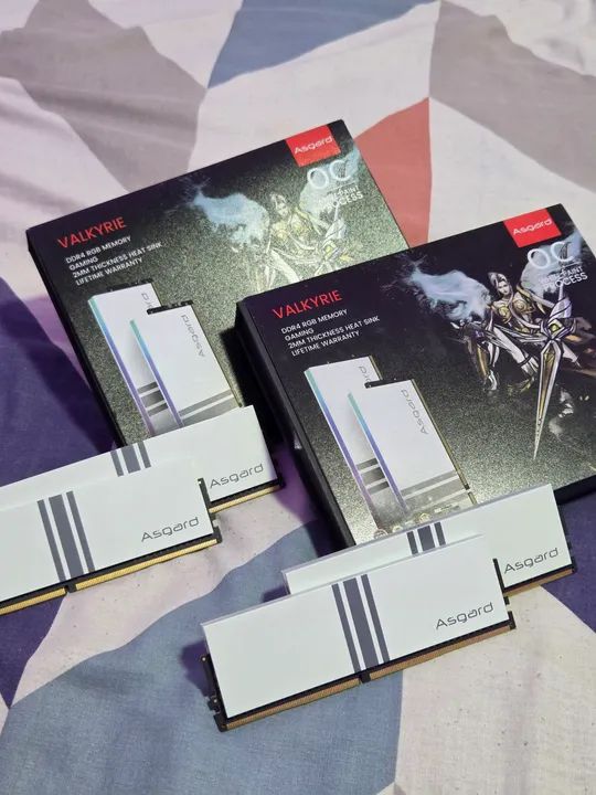 Memória RAM Asgard Valkyrie DDR4 32GB 4x8GB 3600MHz RGB