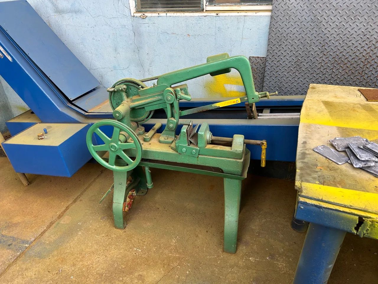 Serra vai e vem  Usada