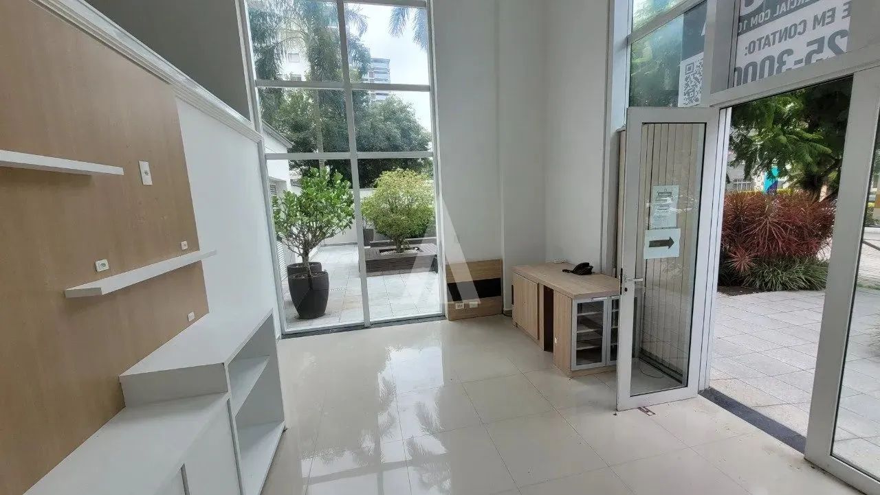 Sala Comercial à venda no bairro CENTRO em JOINVILLE, por R$ 770.000.00. - Foto 4