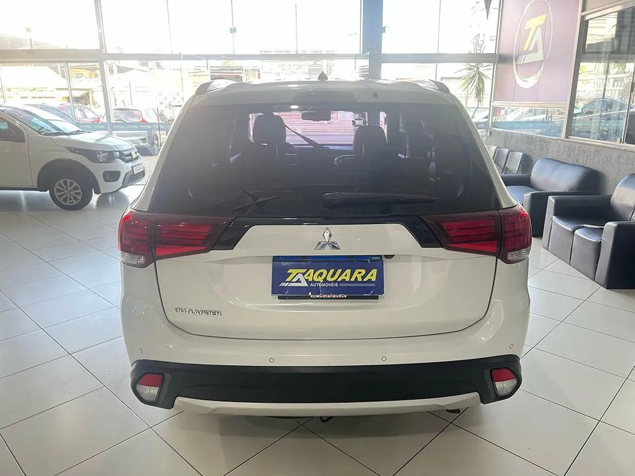 VENDO OUTLANDER T/SOLAR,UNICO DONO,POUCO RODADO,20MIL+PARCELAS FIXAS 48X1529,90 - Foto 5