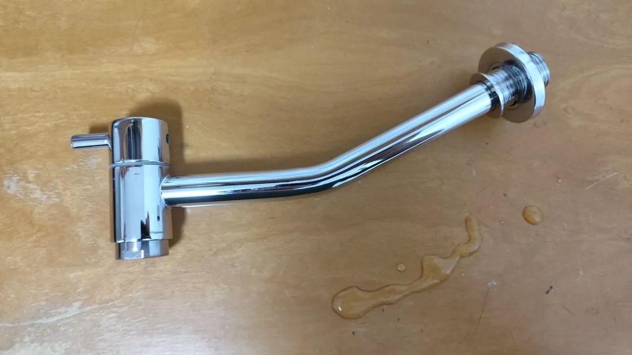 Torneira Lavatorio Banheiro Cuba Parede Tanque Lavanderia Prateado - Foto 2