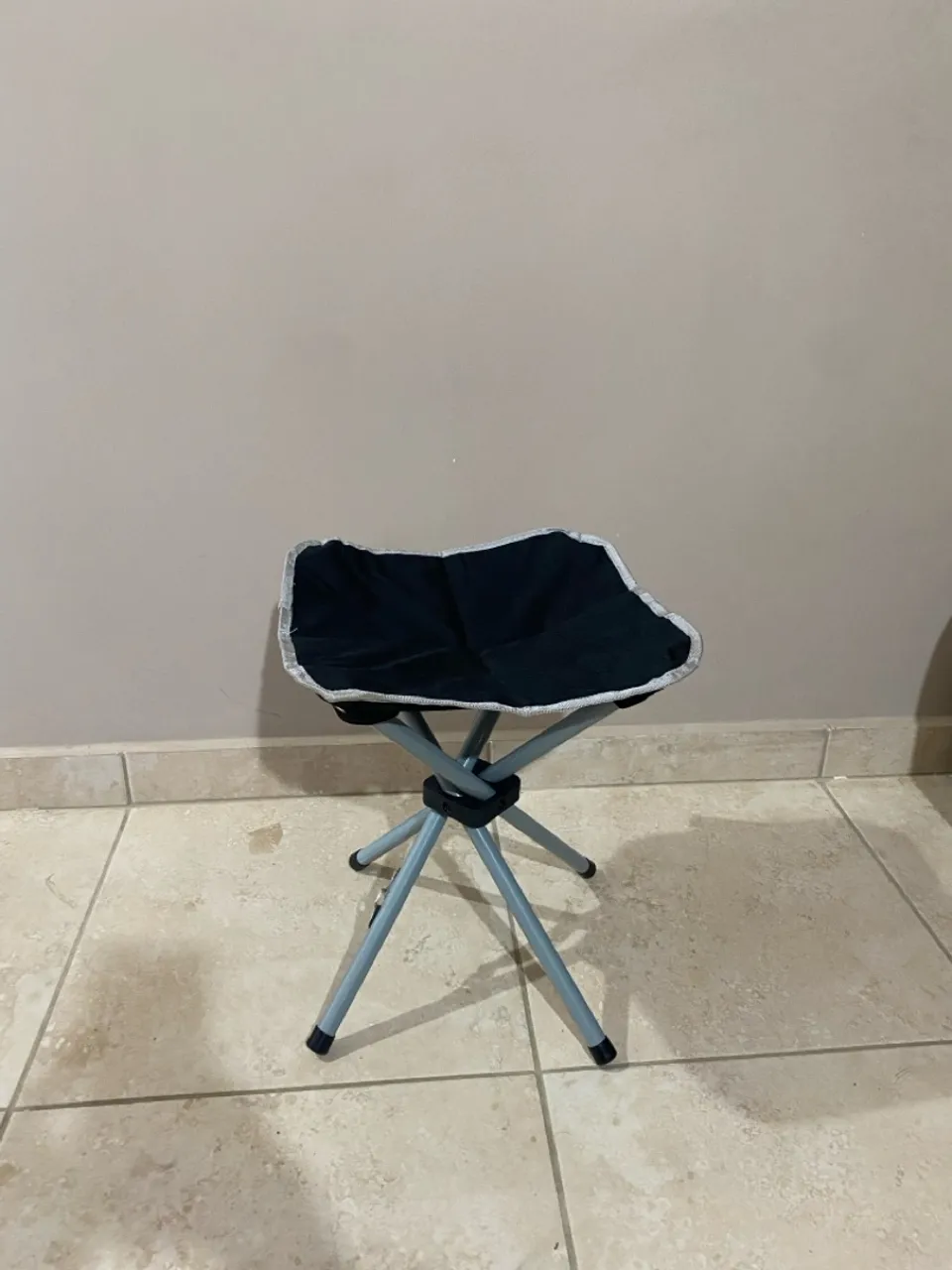 Banquinho Dobrável para Camping