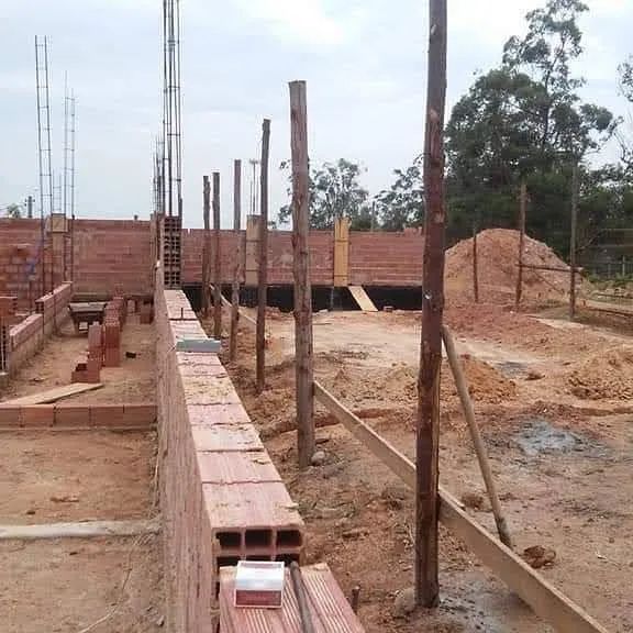 Precisa se auxiliares para construção civil - Foto 3