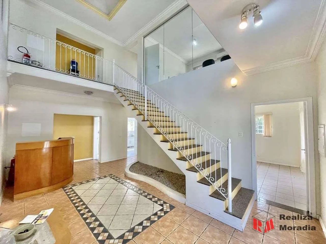 Casa comercial na Granja Viana