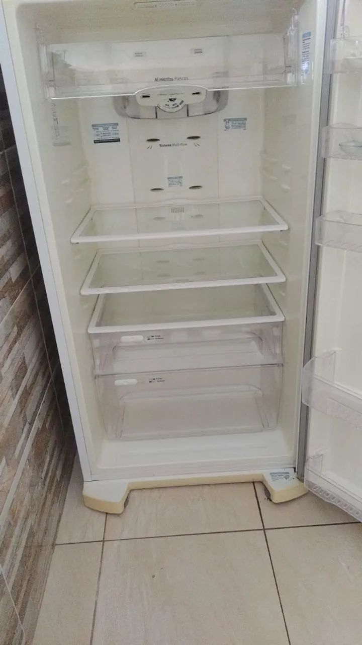 Geladeira Electrolux Duplex Frost Free DF45 - Usada - Foto 2