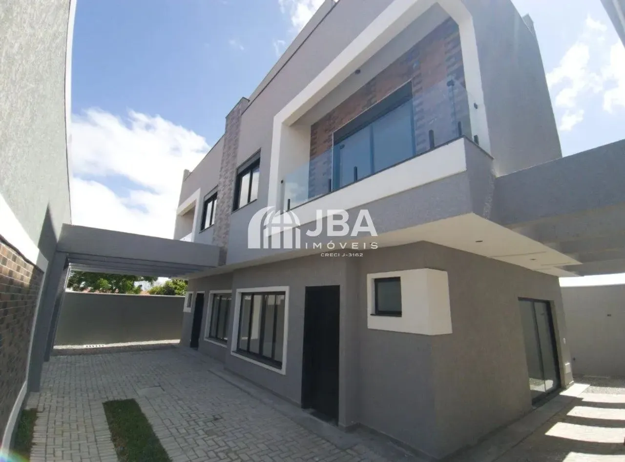 TRIPLEX À VENDA NO XAXIM - CURITIBA