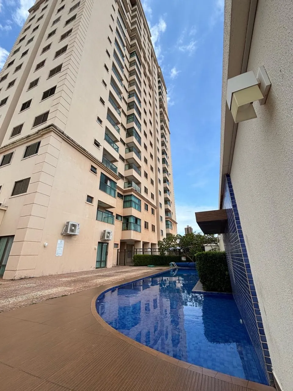 Apartamento 3 quartos sendo uma suíte