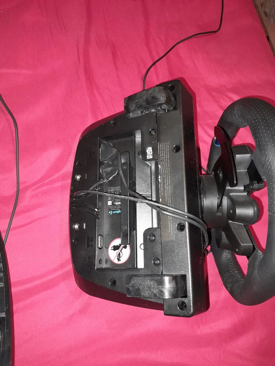 Vendo volante g923 e adaptador logitech impecável  - Foto 4