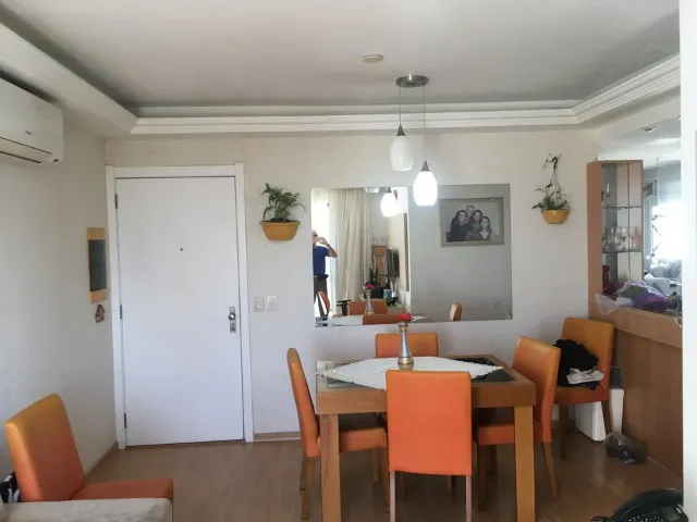 vendo excelente apartamento no bairro Cristo Redentor - proximo ao Hospital conceição e pr