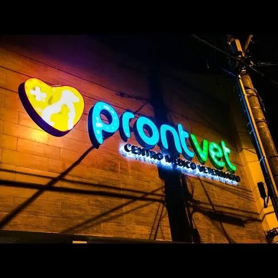 Letra de led, letra com iluminação led, letras caixa e placas de acrílico 