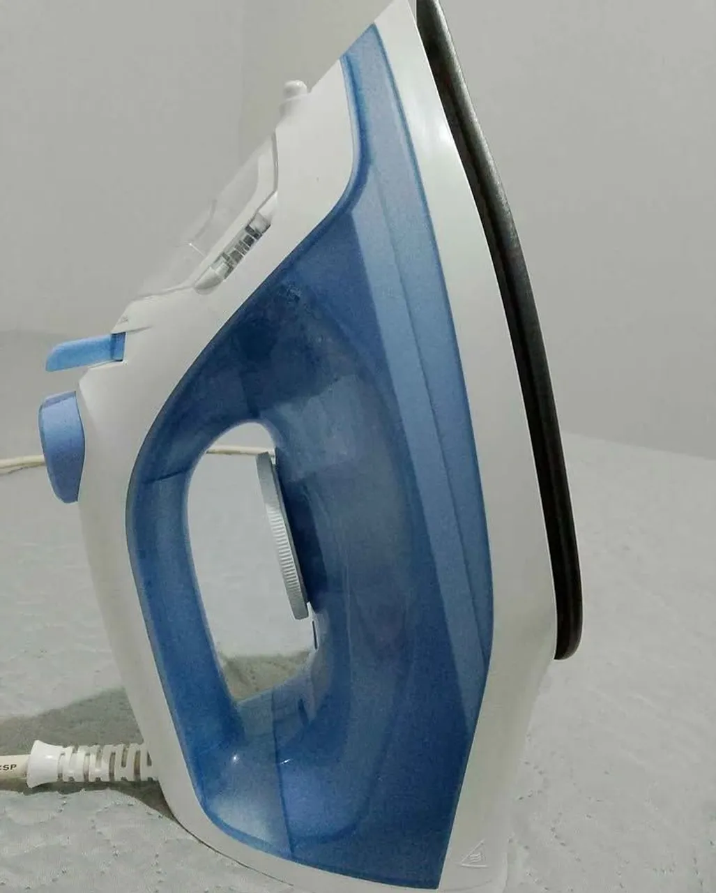 Ferro de Passar Roupa Elétrico