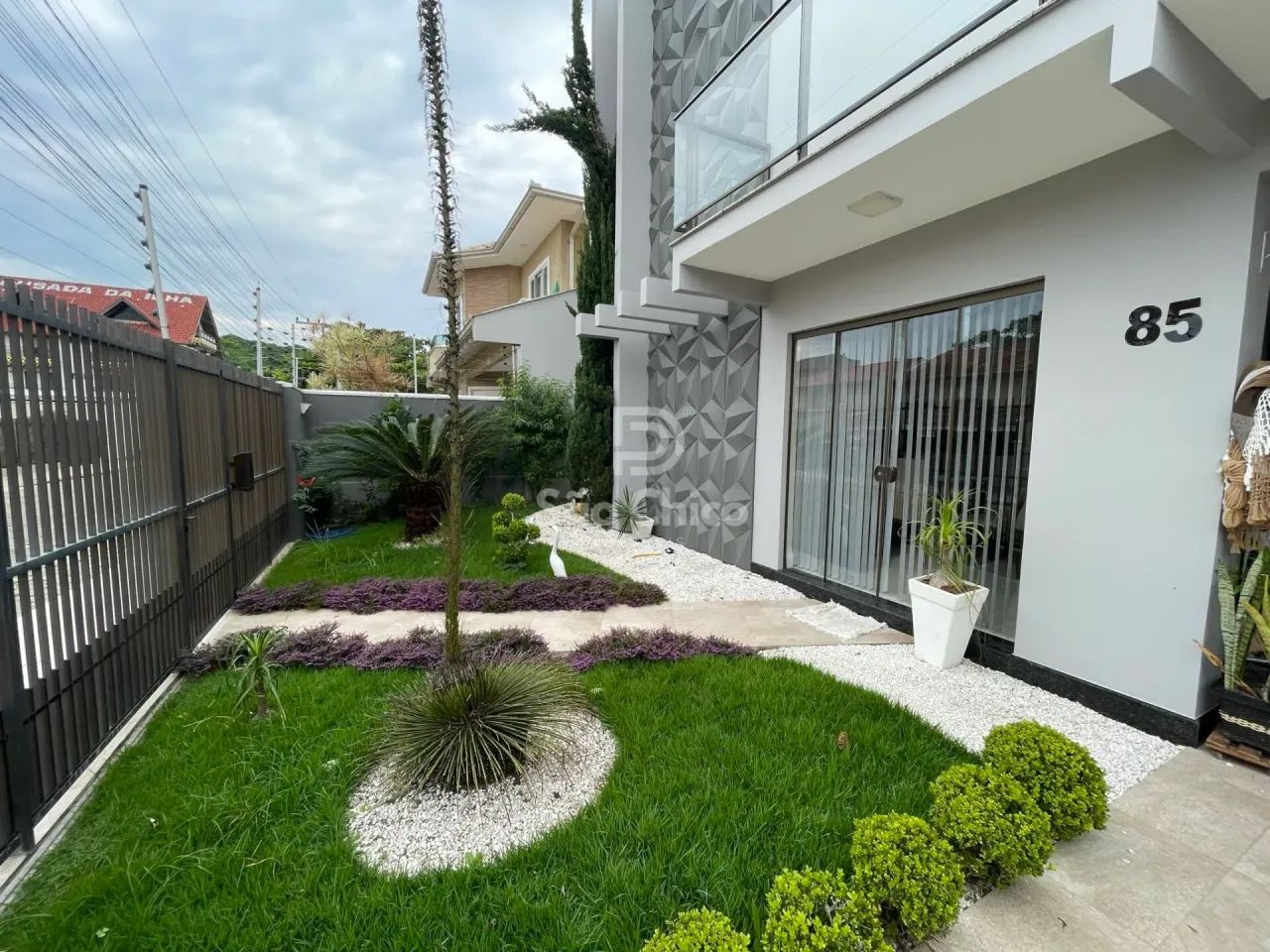 Maravilhoso Sobrado Alto Padrão com terraço e vista para o mar! 100 metros da praia! - Foto 2
