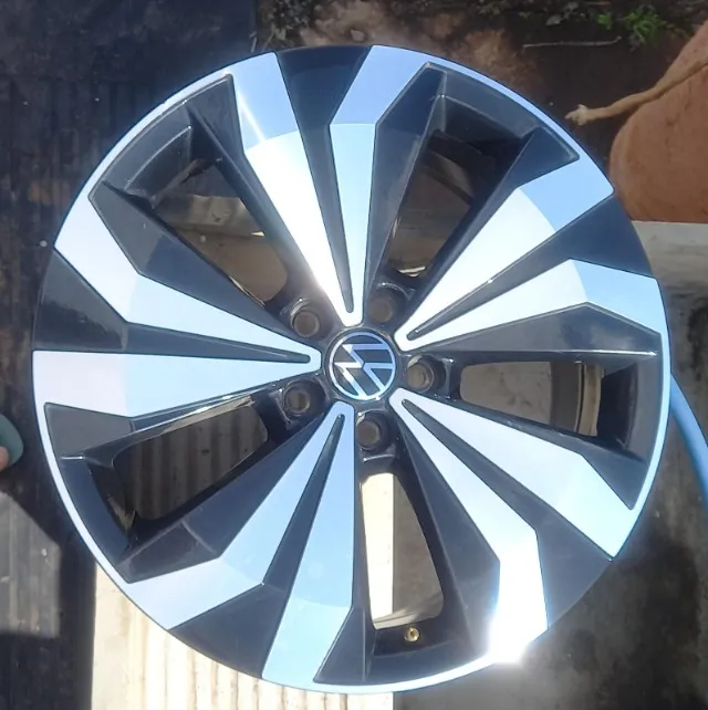 Jogo de Roda 17 T-Cross Original