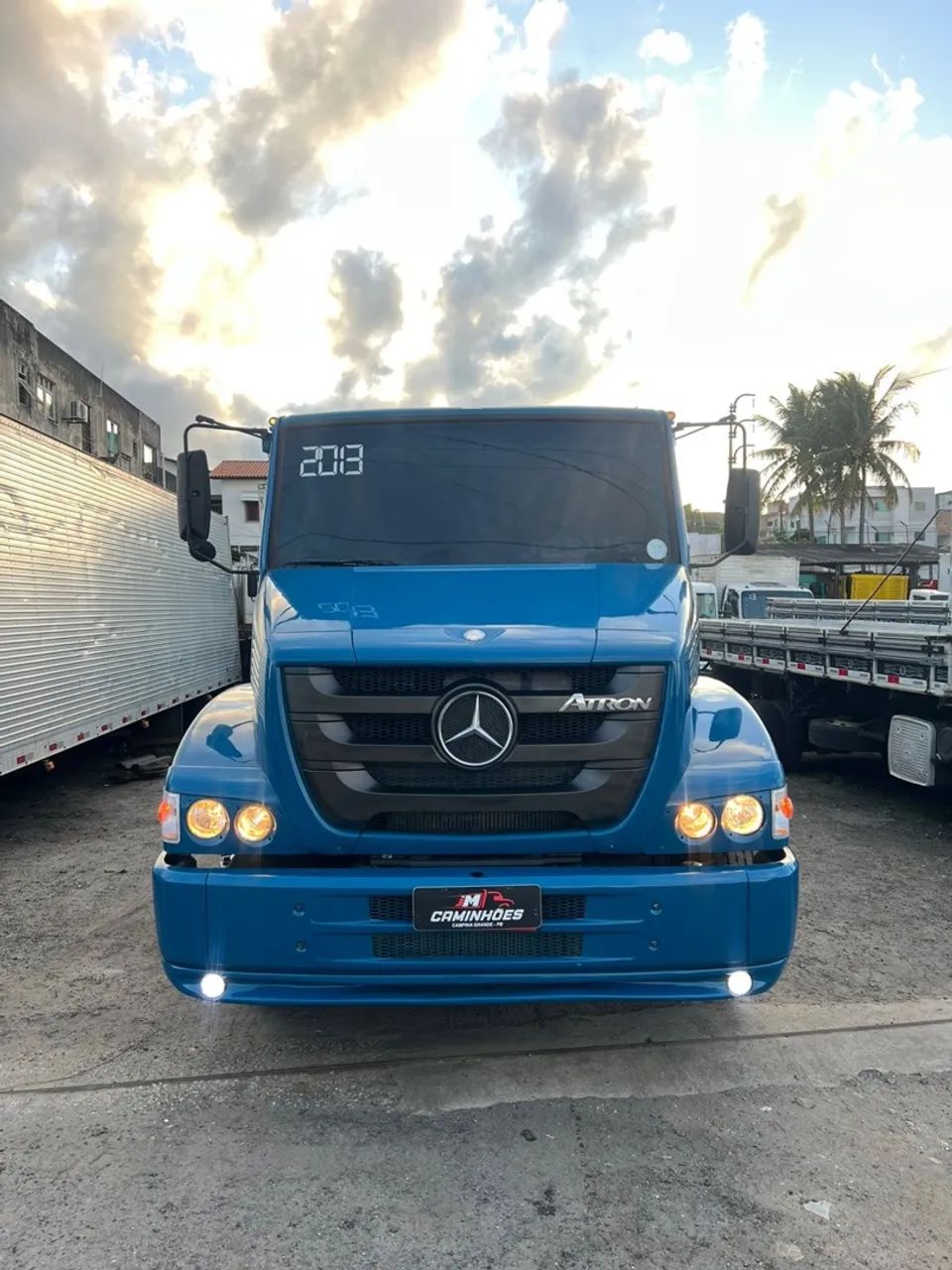 Mercedes bens Atron 2324 