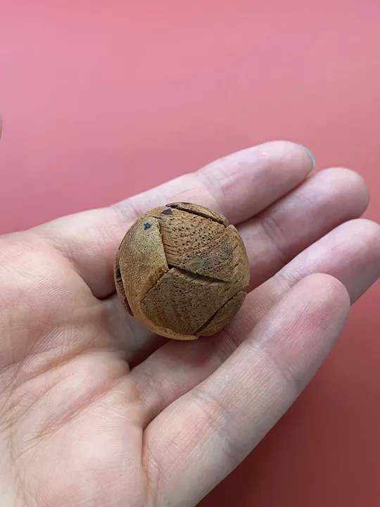 Quebra-cabeça de madeira feito à mão da década de 70