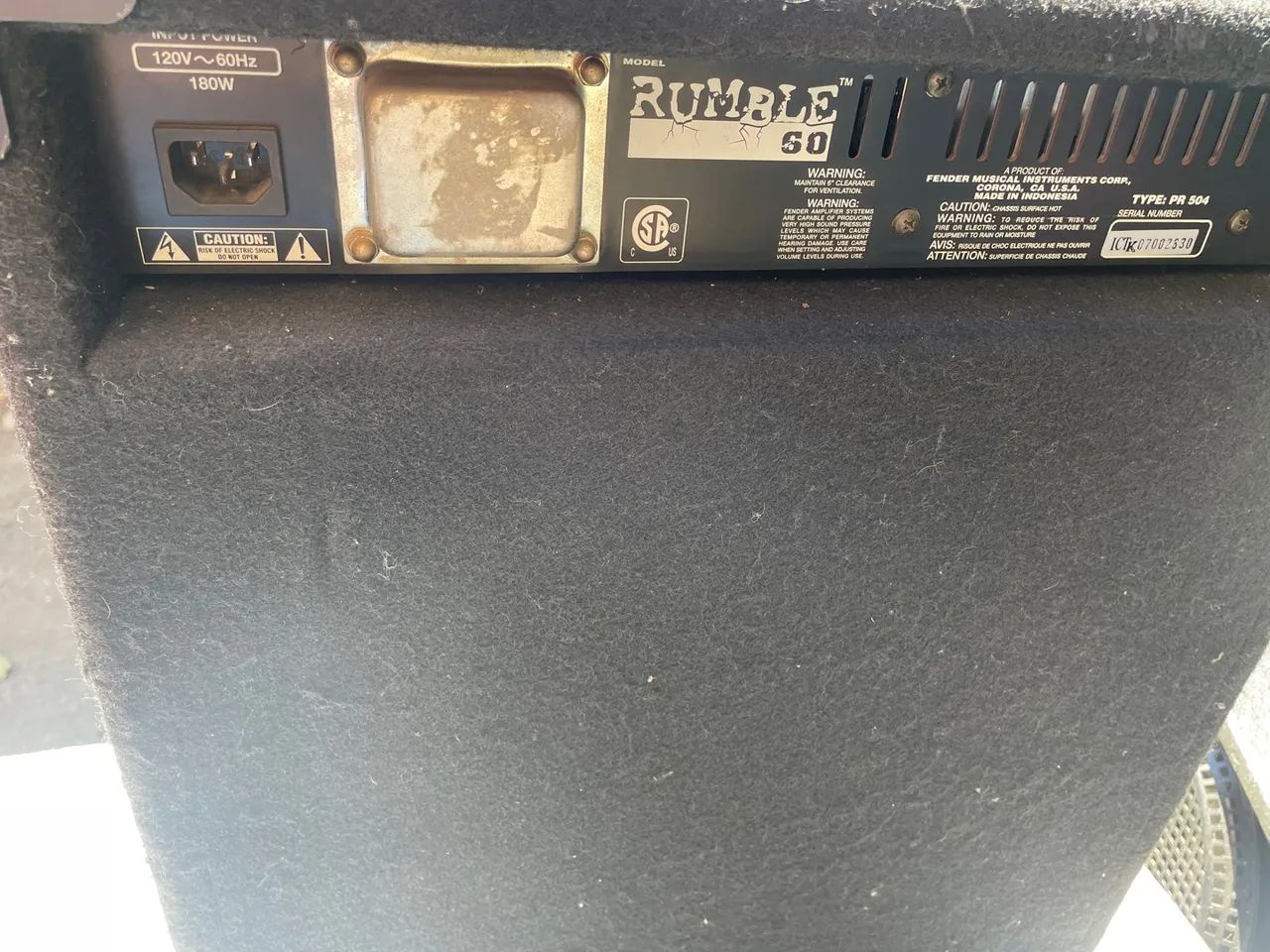 Amplificador Fender Rumble 60W Para baixo - Foto 2