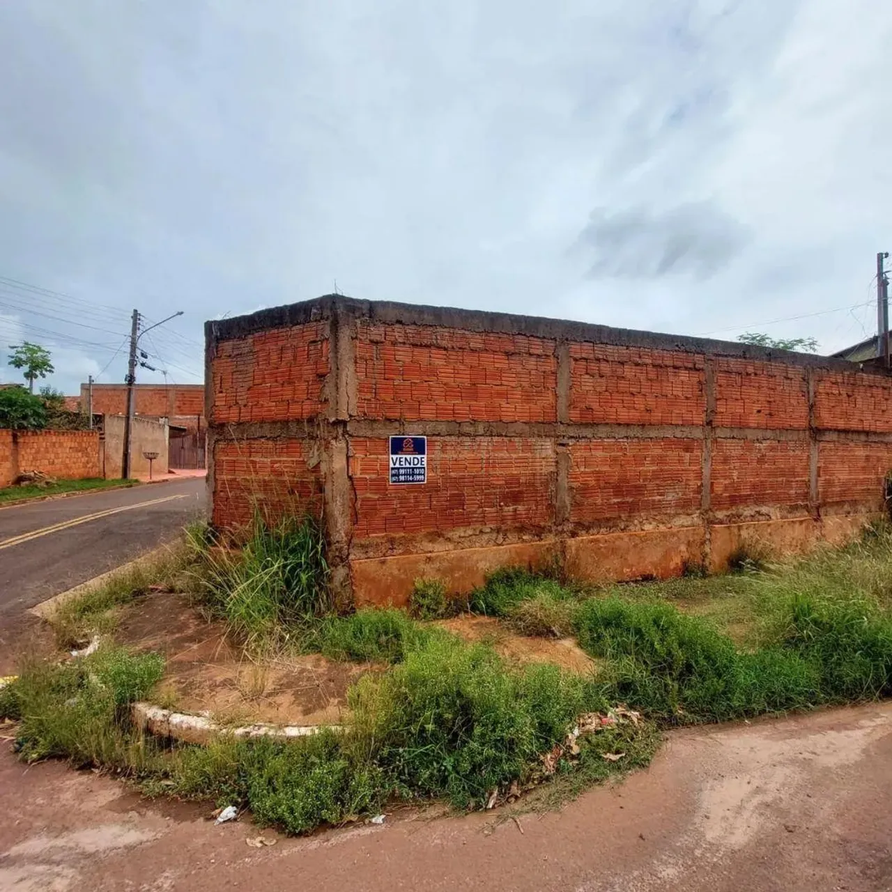 Terreno de esquina com 295,74m² na Mata do Segredo em Campo Grande - MS