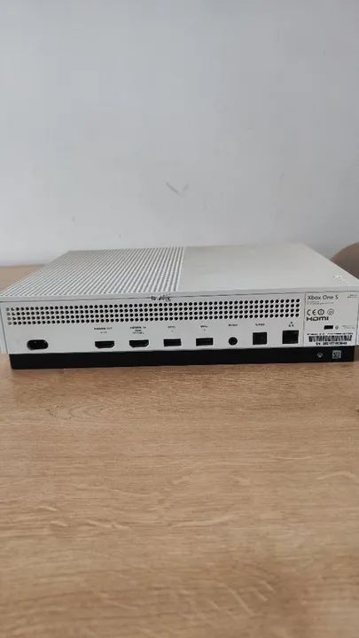 Xbox One S 1TB - Foto 4