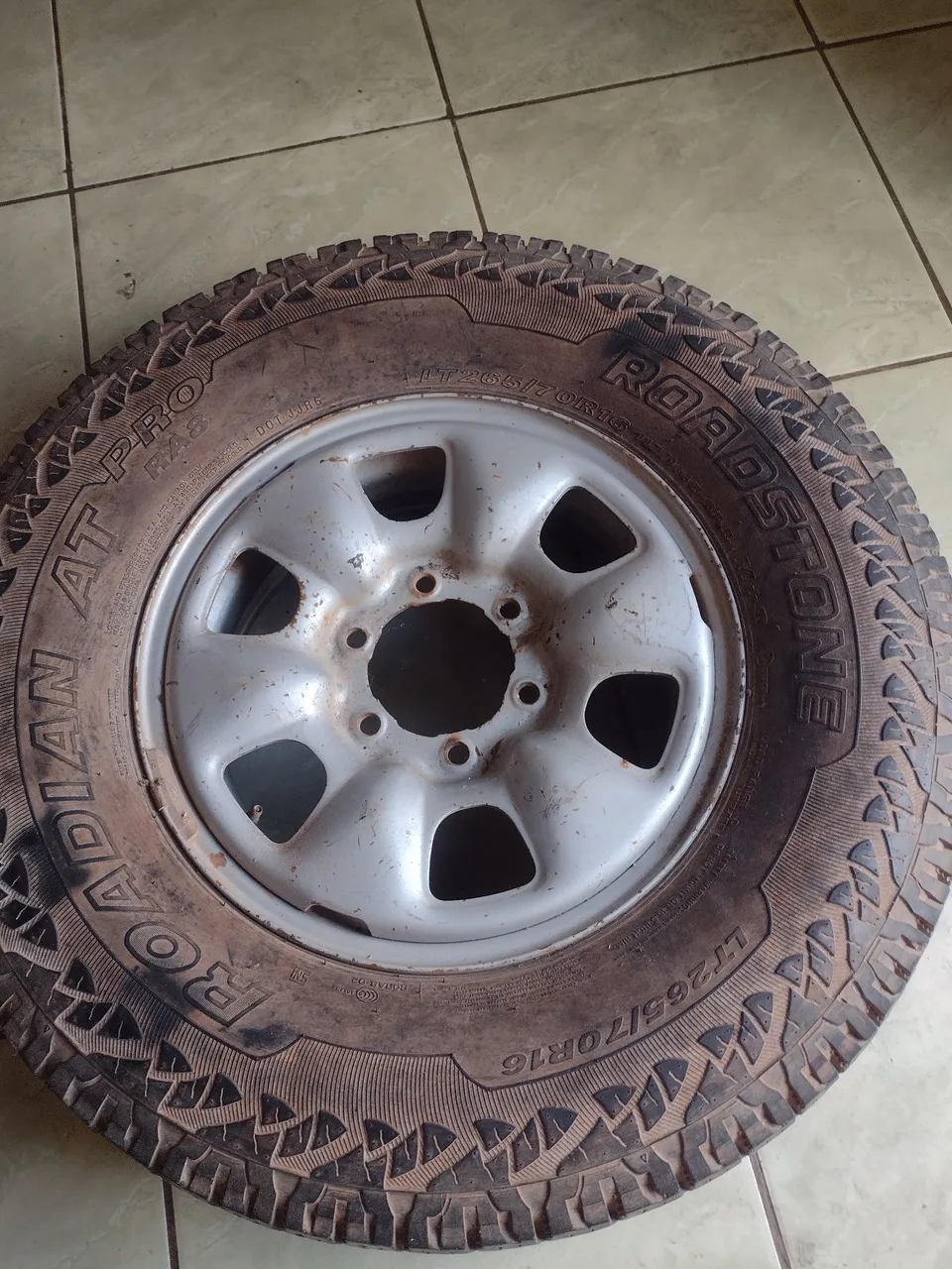 Pneu Aro 16 Roadstone