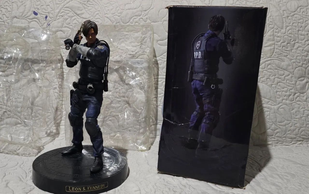 Figura de Ação Leon S. Kennedy - Resident Evil 2