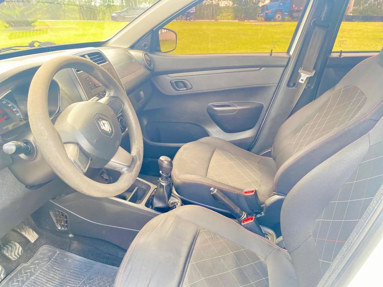 Renault Kwid Zen 1.0 Flex 12V 5P Mec. 2021 - Foto 10