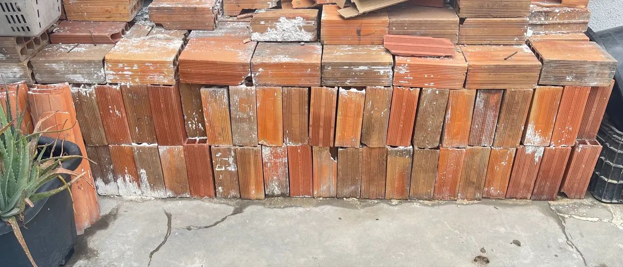 Bricks64961594989827120