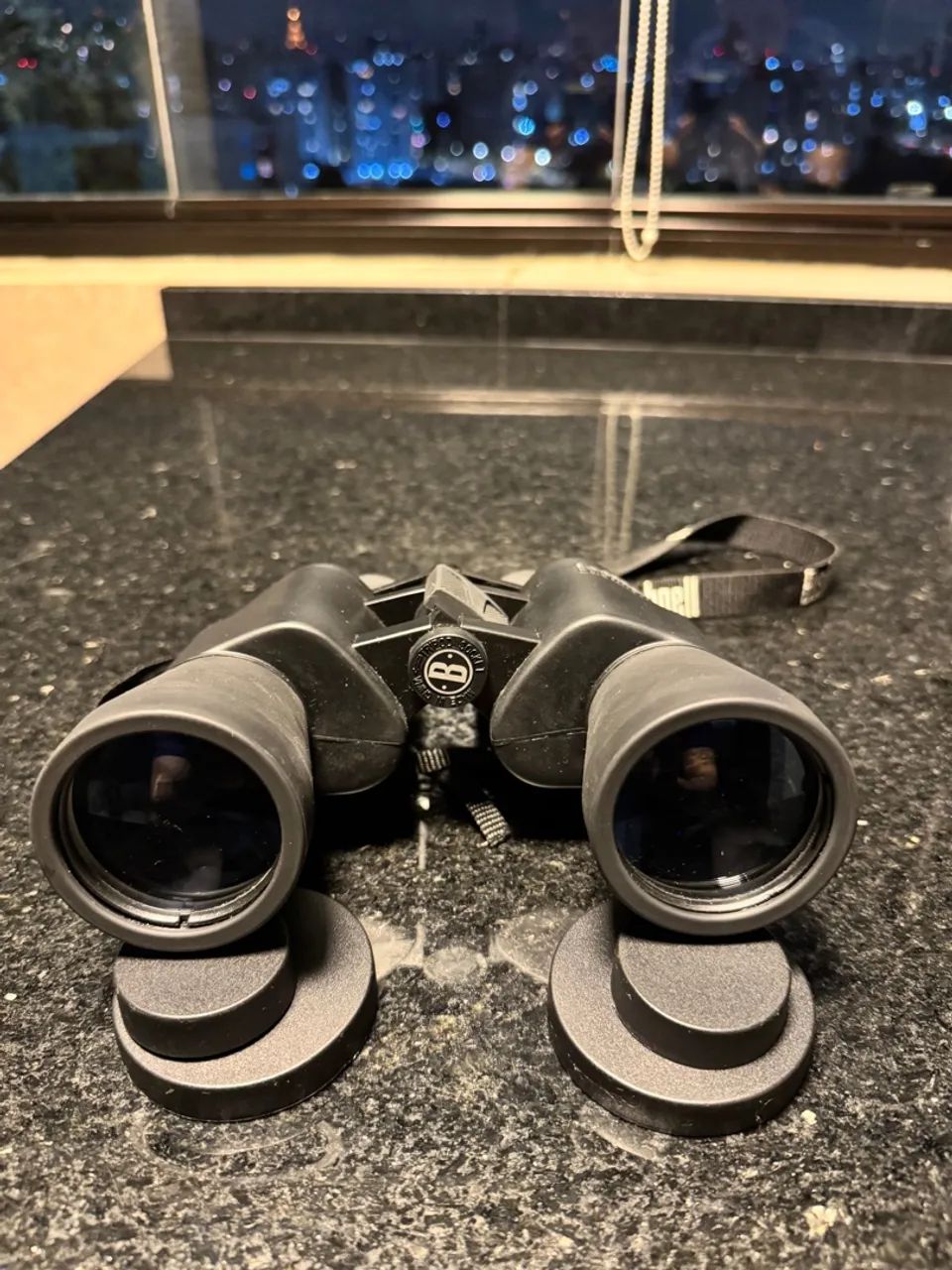 Binocular Bushnell 10-30x50 preto - Foto 5