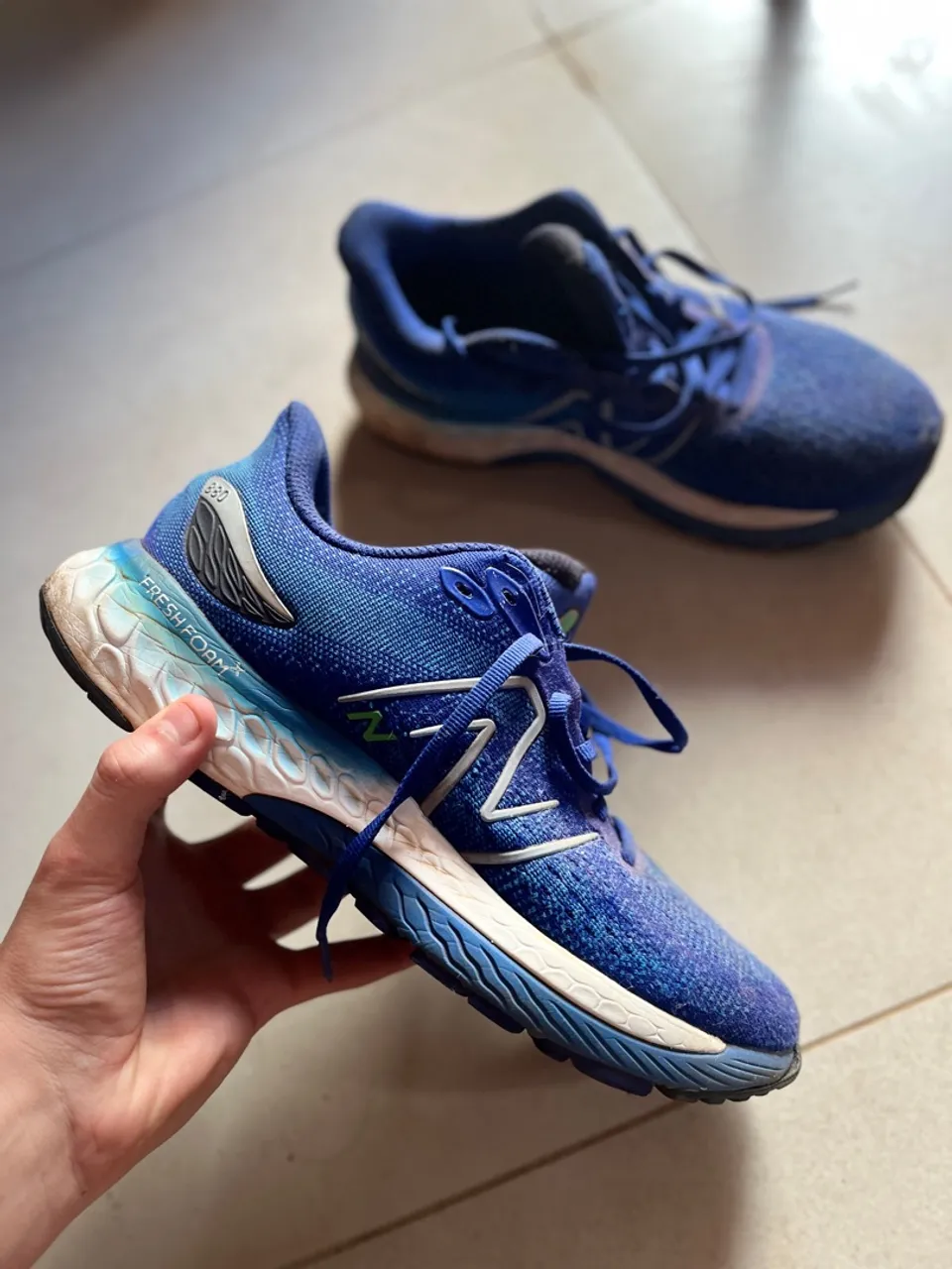 Tênis New Balance 880 Fresh Foam