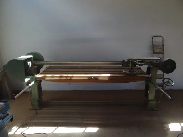 Lixadeira de bancada, Maquinas Omil