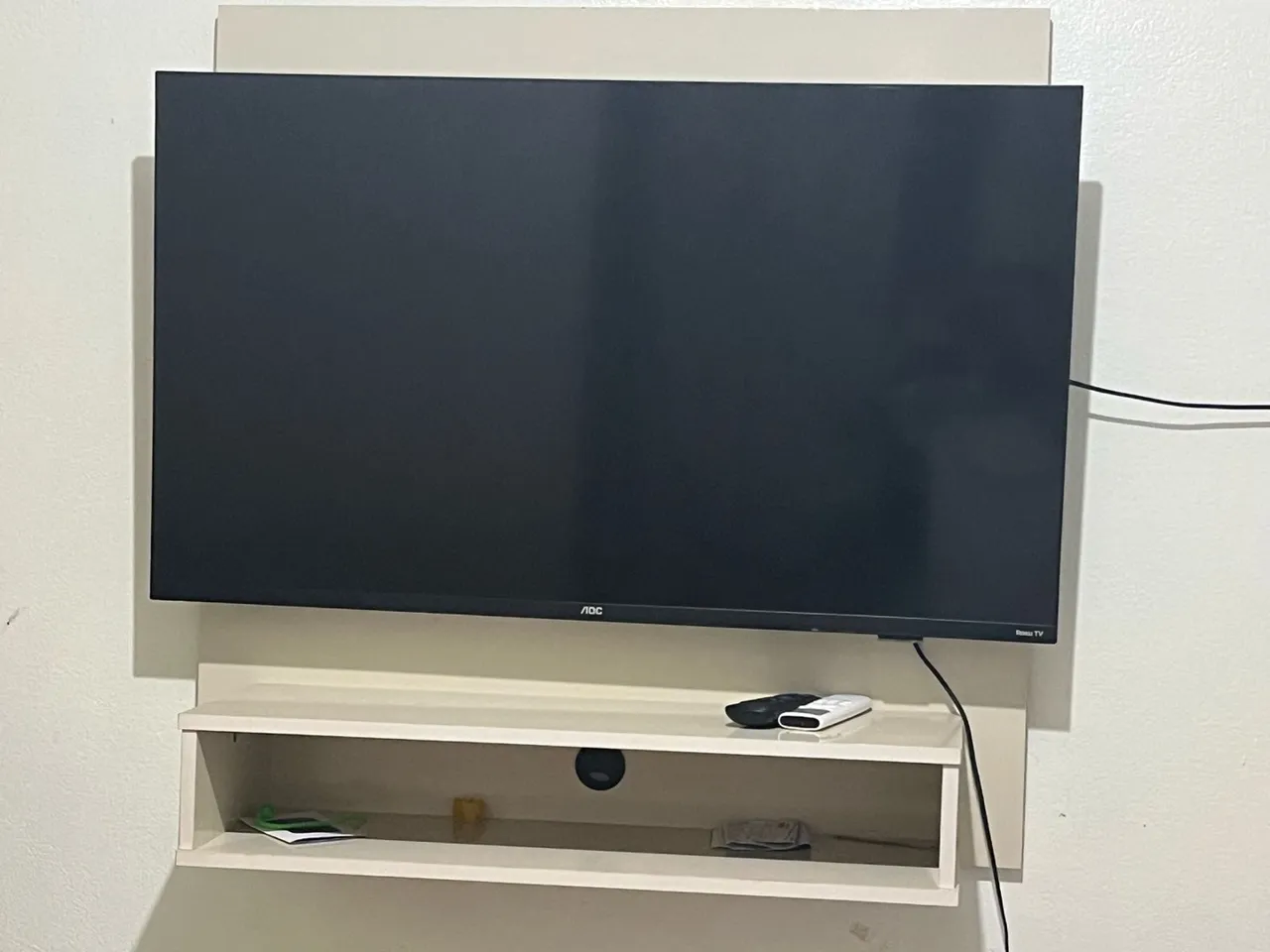 Painel para TV com Rack Integrado - Ótimo estado!