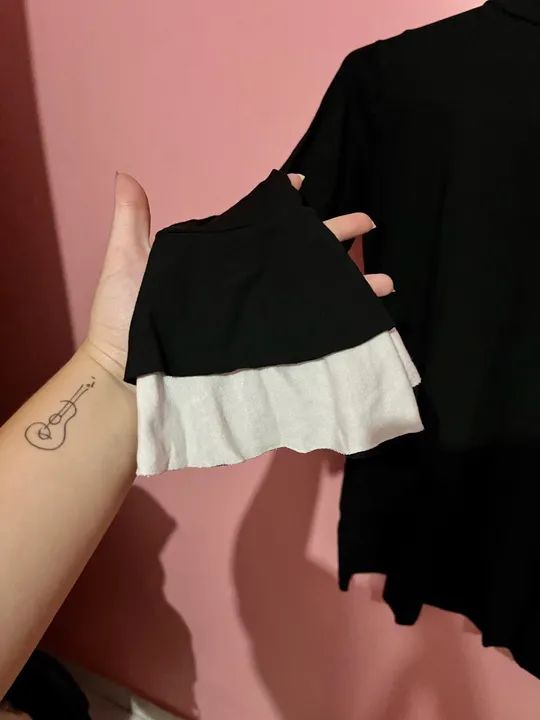 Vestido preto com mangas bufantes TAM M  - Foto 3