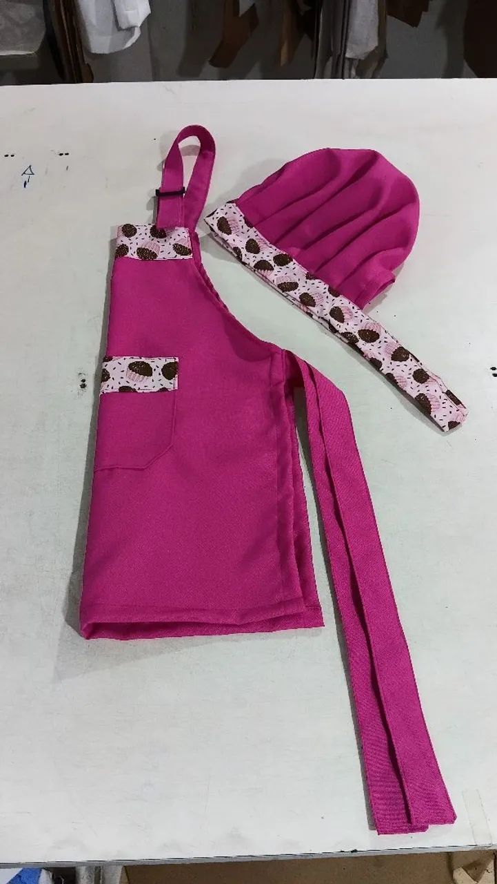 Kit avental e touca infantil 