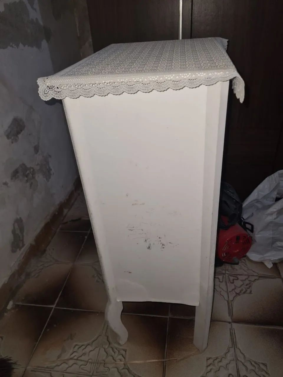 Cômoda de madeira muito nova - Foto 3