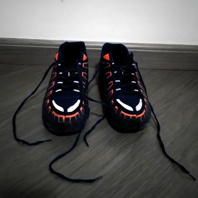 Tênis Nike Shox TL Preto e Laranja - Foto 2