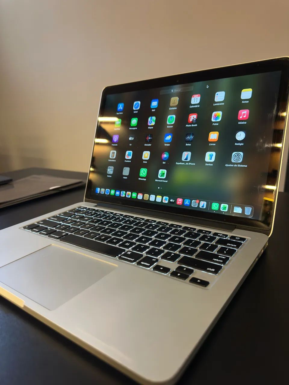 Mac Book Pro 2015 8gb Ram SSD 250gb 