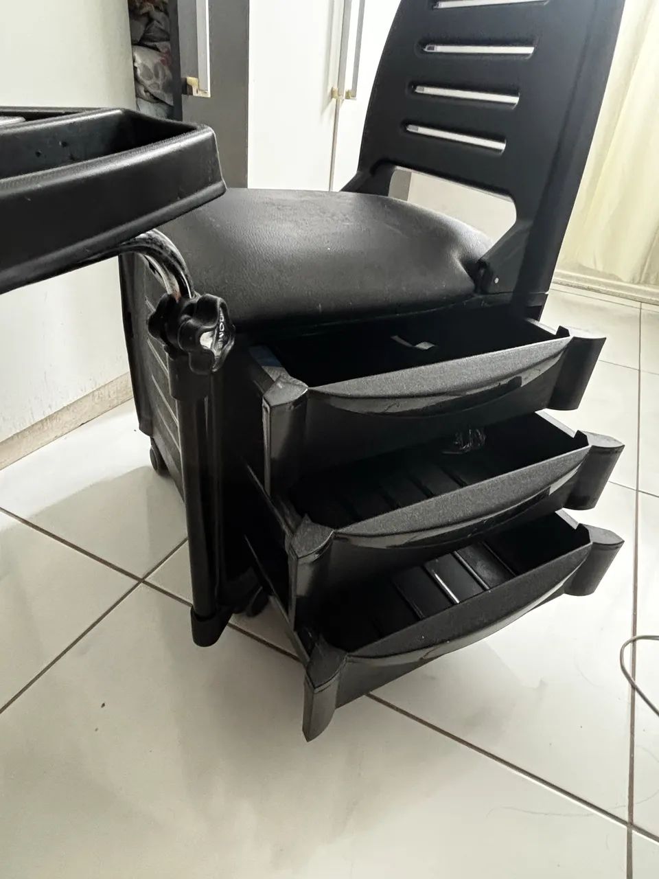 Cadeira de manicure  - Foto 2