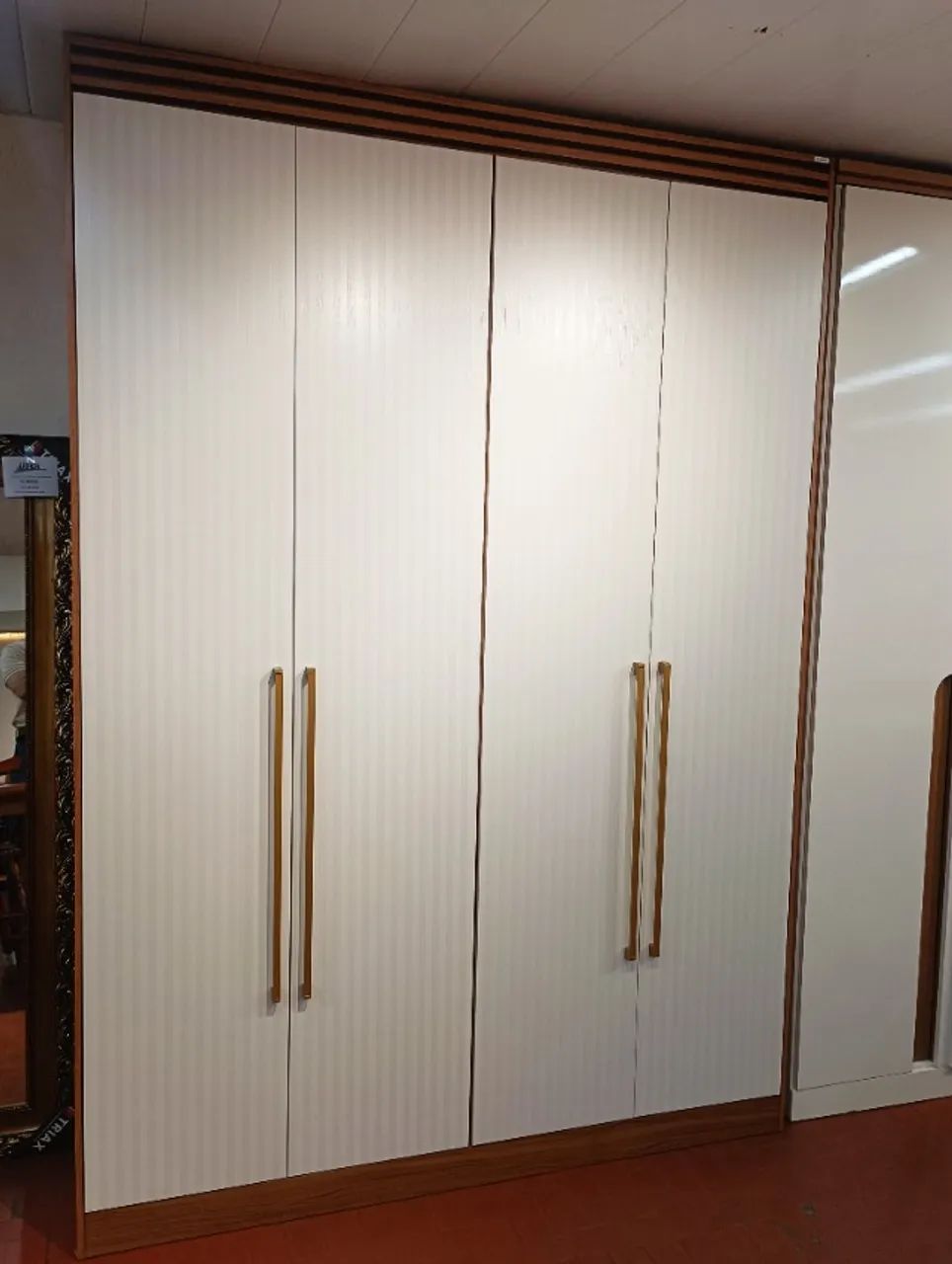 Roupeiro Solteiro Júlia 100%MDF.
