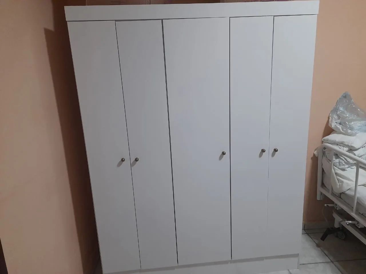 Guardaroupa solteiro 