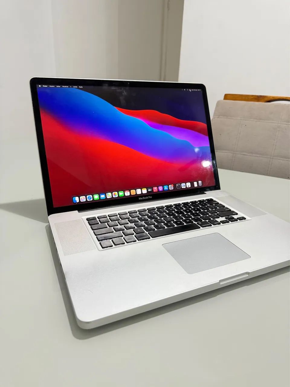 MacBook Pro 17 inch - Core i7 - 16Gb Ram - Estado de novo