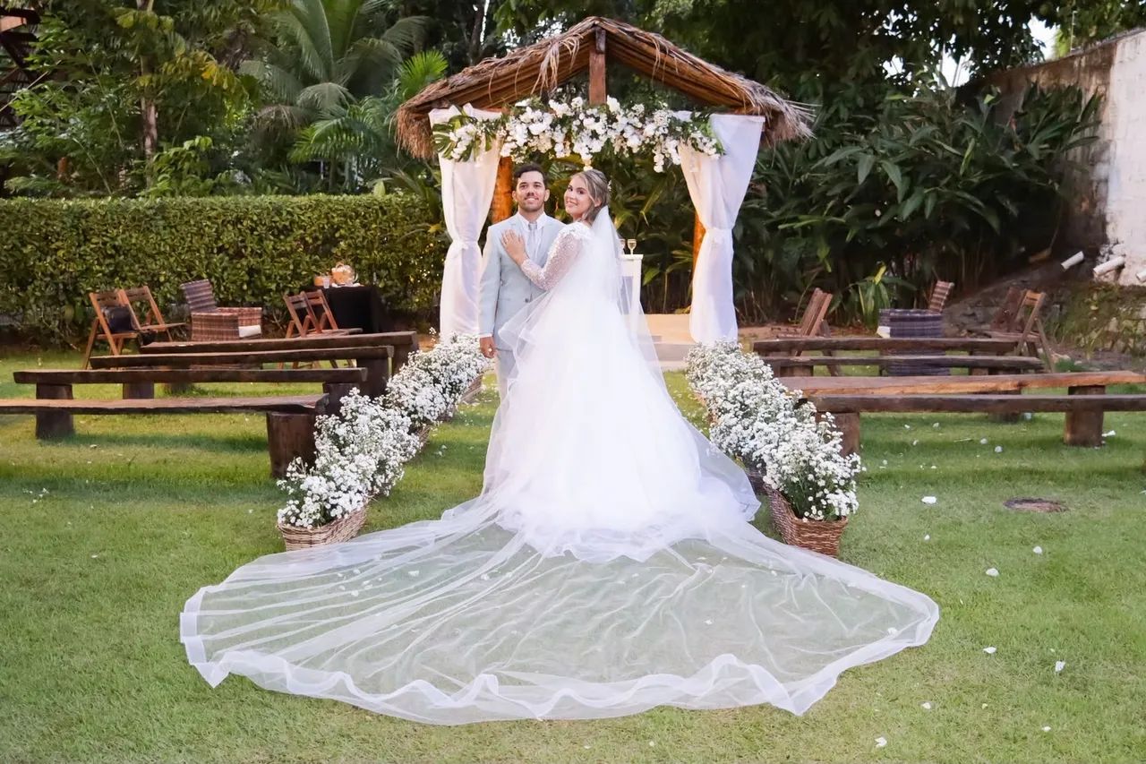 Vestido de noiva com véu  - Foto 2