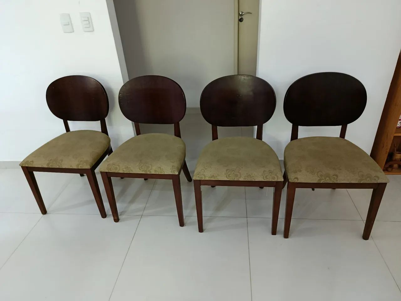 Mesa + 4 cadeiras - Foto 5